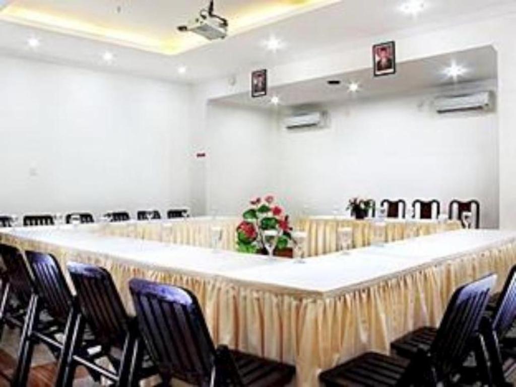 Mervit Hotel Padang  Luaran gambar