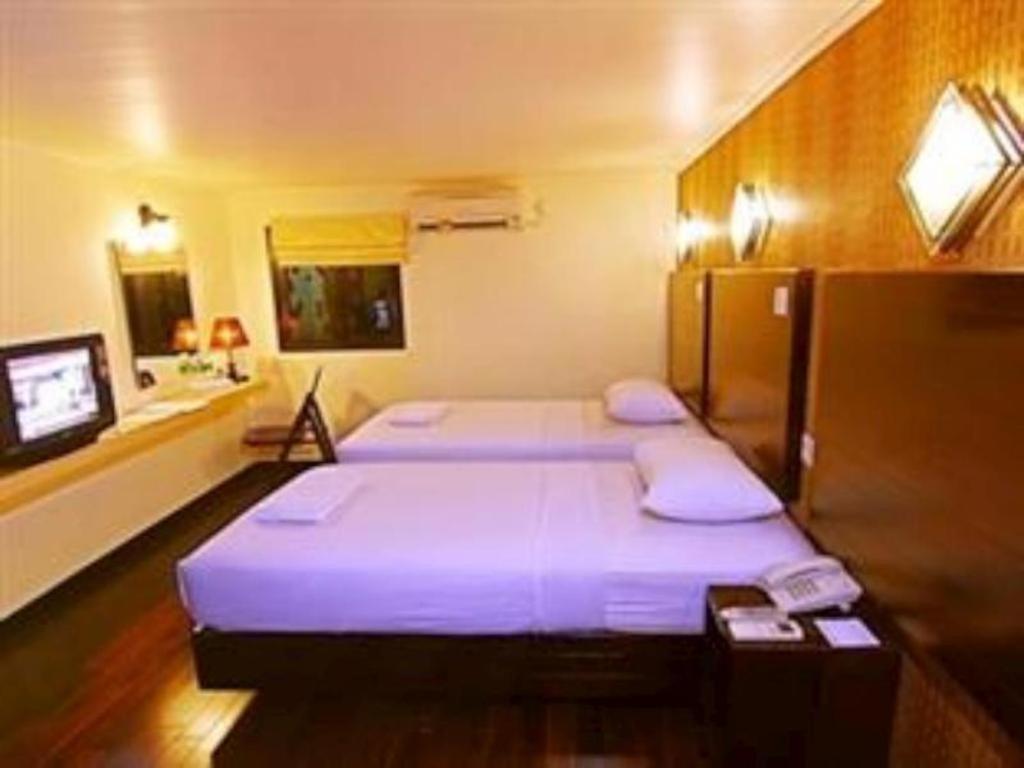 Mervit Hotel Padang  Luaran gambar